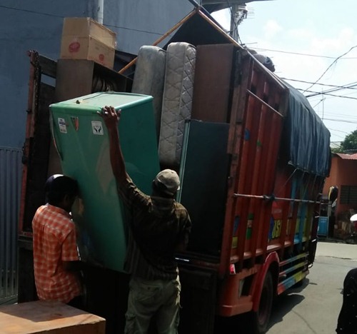 Sewa Truk untuk Pindahan Kos, Berapa Kapasitas yang Dibutuhkan?